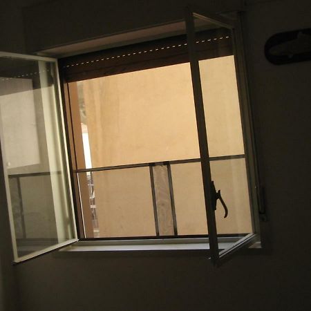 Bilocale Patti Apartment Bagian luar foto
